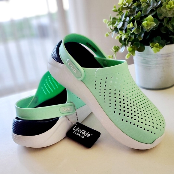 Crocs LiteRide Clog - Picture 4 of 8